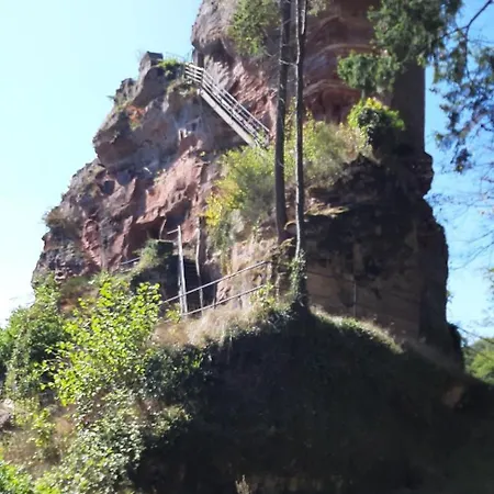Wasgauer Felsen Und Seenland * Ludwigswinkel